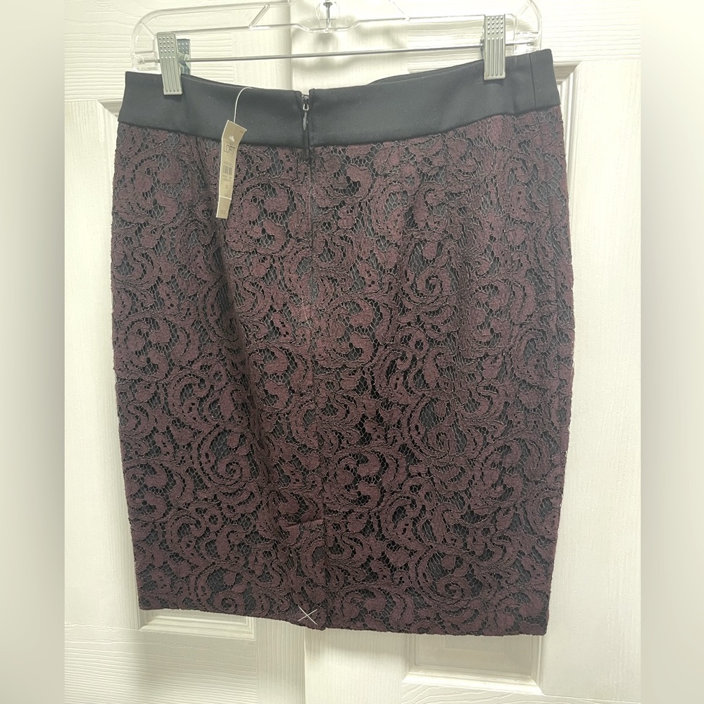 NWT Loft Ann Taylor Black/Burgundy lace Pencil Skirt Sz 8P